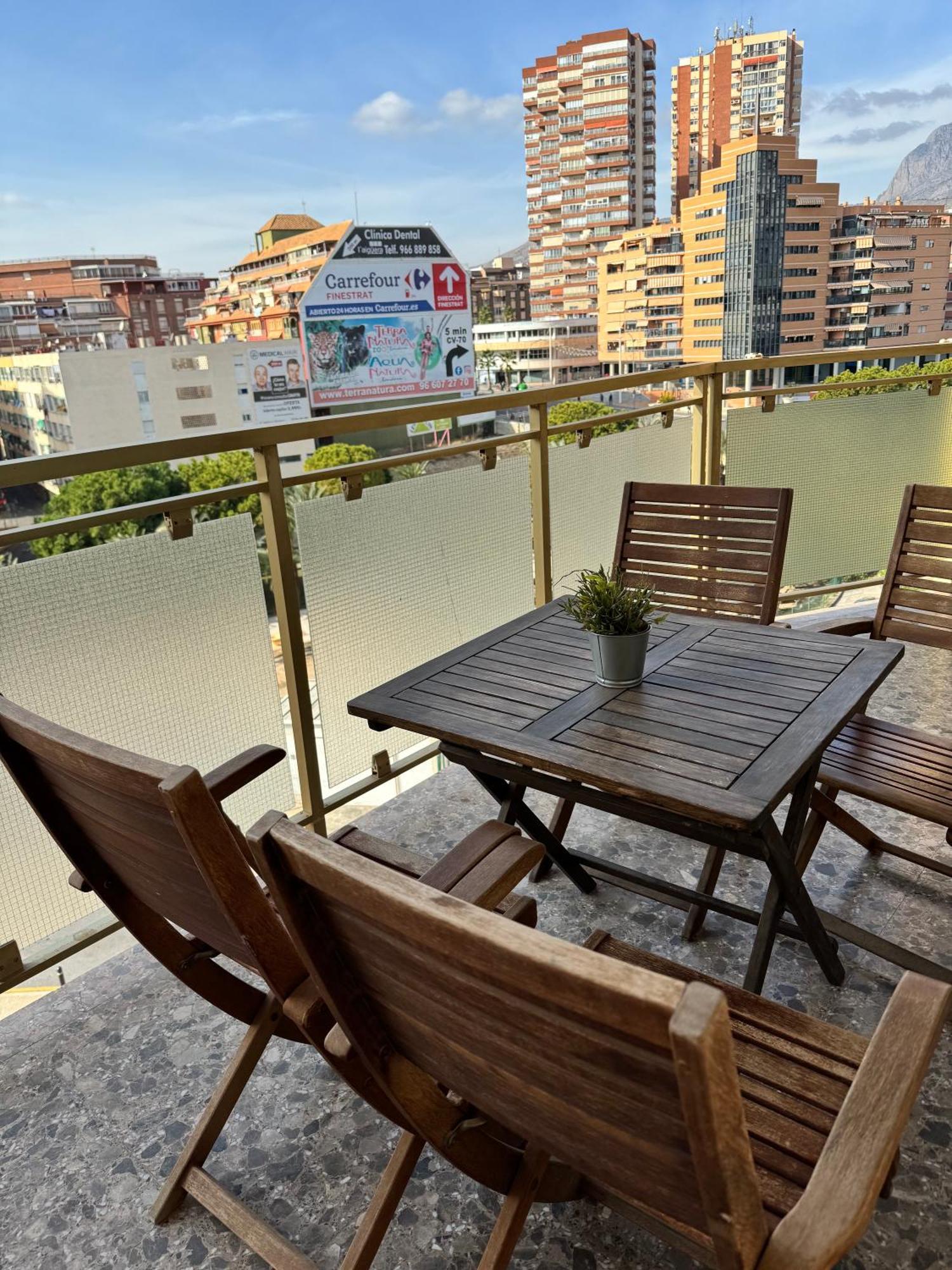 Garay Apartments Benidorm Luaran gambar