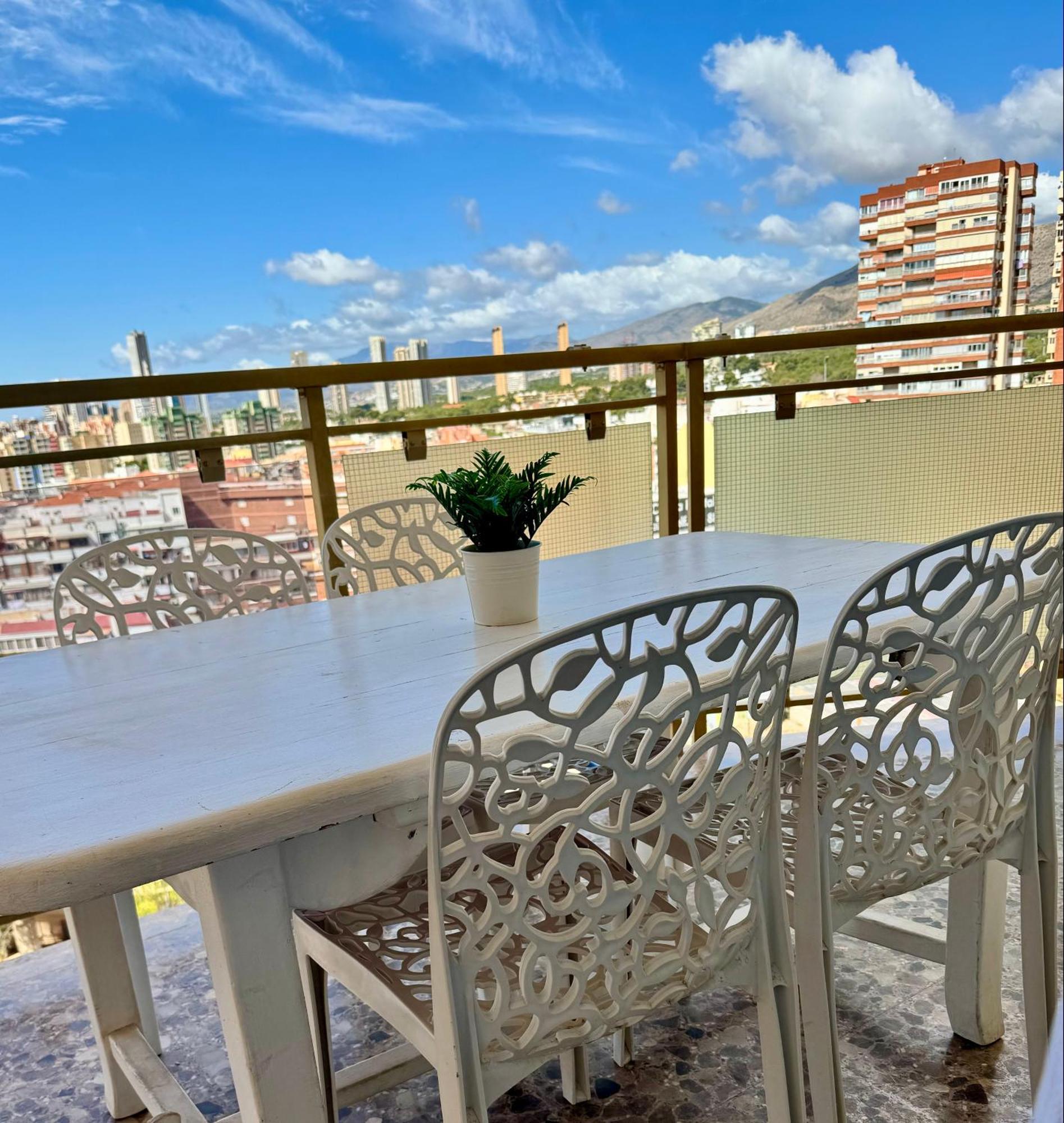 Garay Apartments Benidorm Luaran gambar